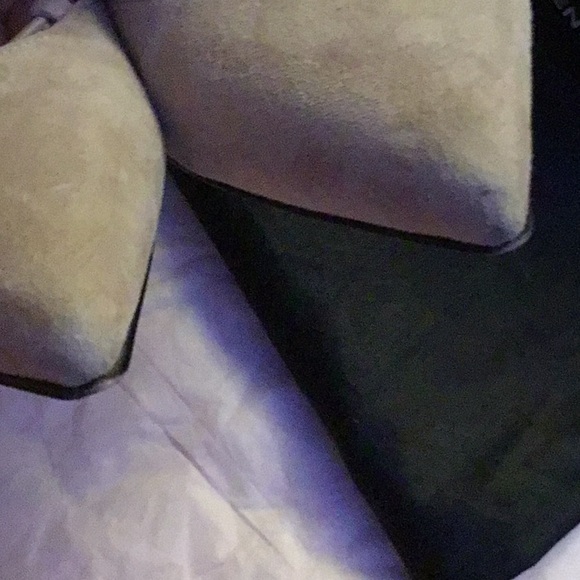 Saint Laurent Suede Paris pump - Picture 7 of 8